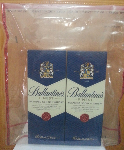 Rượu Ballantines Finest 1000ml hàng Châu Âu - Duty free shop xách tay.